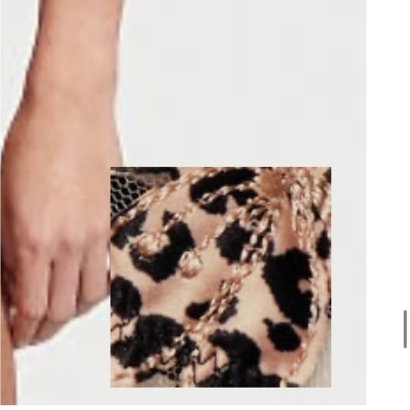 NWT VERY SEXY Floral Embroidered Thong Panty XL - Picture 3 of 3